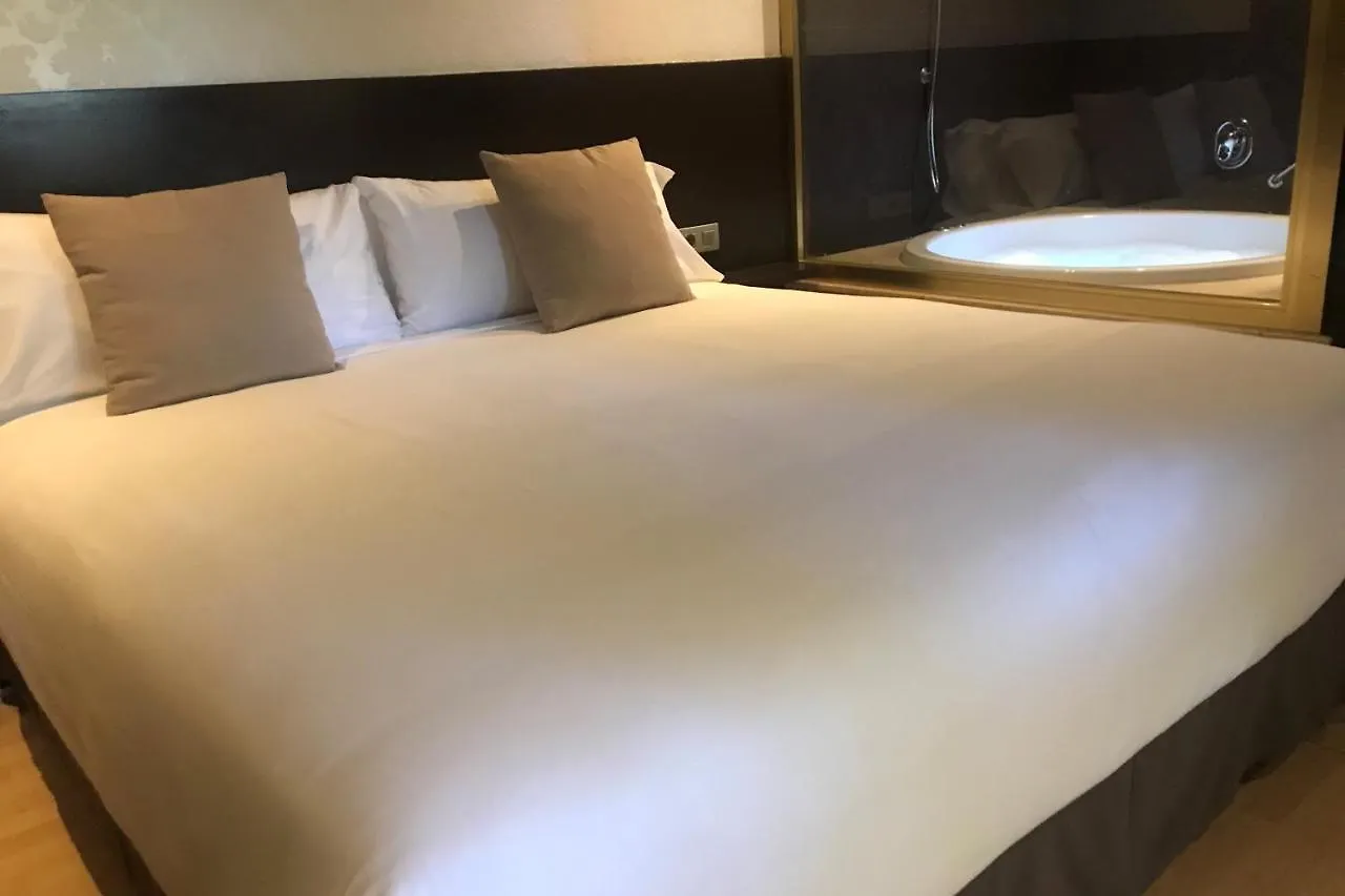 Hotel Punt 14 Gavà 0*,